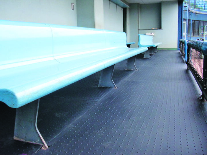 楽天市場】【代引き不可】【法人名にてご注文下さい】ブラックターフ 15mm厚×1m×2m 日東化工(養生用ゴムマット) | ゴムマット 養生シート 養生マット 養生用ゴムマット ワンツーマット 滑り止め 屋外 歩行用 ラバーマット 養生 工事現場 床養生 : インターショップ 楽天市場】【代引き不可】【法人名にてご注文下さい】ブラックターフ 15mm厚×1m×2m 日東化工(養生用ゴムマット) | ゴムマット 養生シート 養生マット 養生用ゴムマット ワンツーマット 滑り止め 屋外 歩行用 ラバーマット 養生 工事現場 床養生 : インターショップ