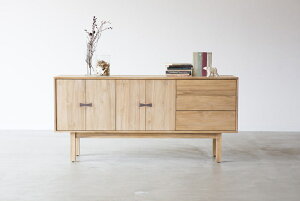 キャビネット サイドボード ウォールナット 無垢材 木製 北欧 モダン おしゃれ 収納 リビングボード チーク 幅150 収納家具 インテリア家具 リビング収納 木目調 空間演出 インテリア性 便利