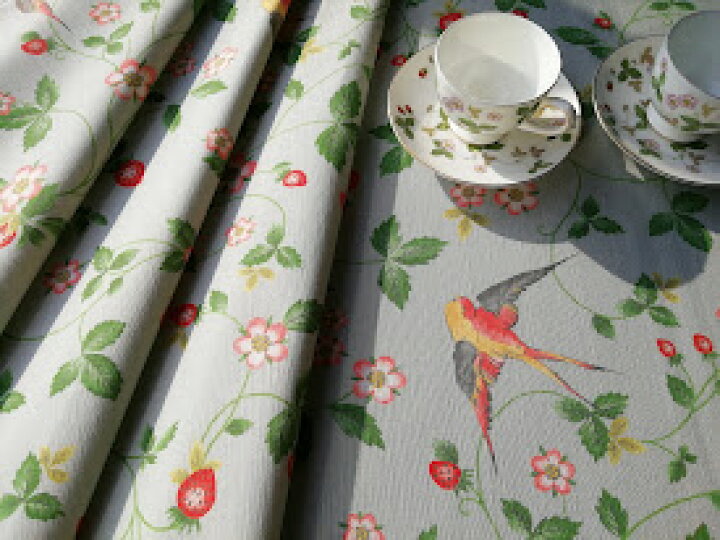 WEDGWOOD ワイルドストロベリー テーブルクロス 150×240cm未使用品 