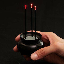 LED線香 火を使わない 自動消灯 安全 （ 電子 線香 1本 2本 3本 LED 電池式 お供え お墓参り 仏壇 仏具 お線香 煙の出ない 乾電池式 台座付き 線香立て 線香たて お仏壇 神棚 お彼岸 法事 お盆 供養 自宅用 ）【39ショップ】