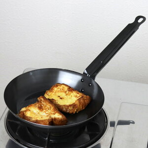 工房アイザワ ブラックピーマン フライパン 22cm ( aizawa 鉄 ガス火専用 日本製 鉄フライパン 炒め鍋 いため鍋 鉄のフライパン 浅型フライパン アイザワ ガス火対応 22センチ 鉄製 鉄製調理器