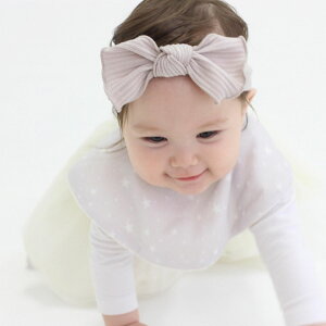 ギフトセット ベビー Lien de famille 2点セット スタイ 360 ヘアバンド おしゃれ 女の子 出産祝い ( 送料無料 ギフト セット 贈り物 お祝い ベビーギフトセット 赤ちゃん よだれかけ ヘッドバン