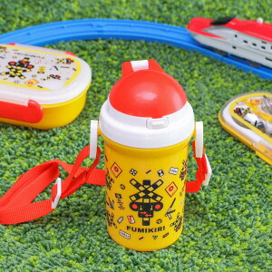 水筒 FUMIKIRI 400ml 踏切柄 ストロー付プラボトル ( 子供用 食洗機対応 プラスチック製 抗菌 ストロー ワンタッチ 日本製 ストローボトル プラスチック ショルダーベルト付き 広口 軽量 ボトル