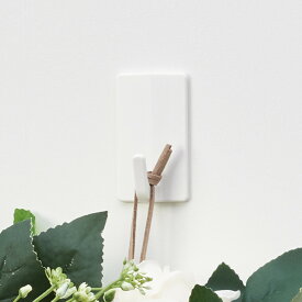 粘着フック 大 2個入り 引っ掛け 壁 （ フック 耐荷重2.5kg 粘着 収納 壁掛け 吊り下げ 壁面収納 粘着テープ 小物掛け 洋服 ハンガー キッチン 玄関 壁面 小物 キーフック 鍵 小物フック ）【39ショップ】