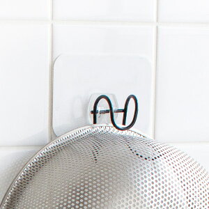 洗面フック オテル ホワイトユーティリティフック 吸着 フック ( 吸着シート ホルダー 吸着シートフック 洗面器フック 風呂 洗面所 壁面 傷つけない 貼れる はがせる 収納用品 水に強い 壁