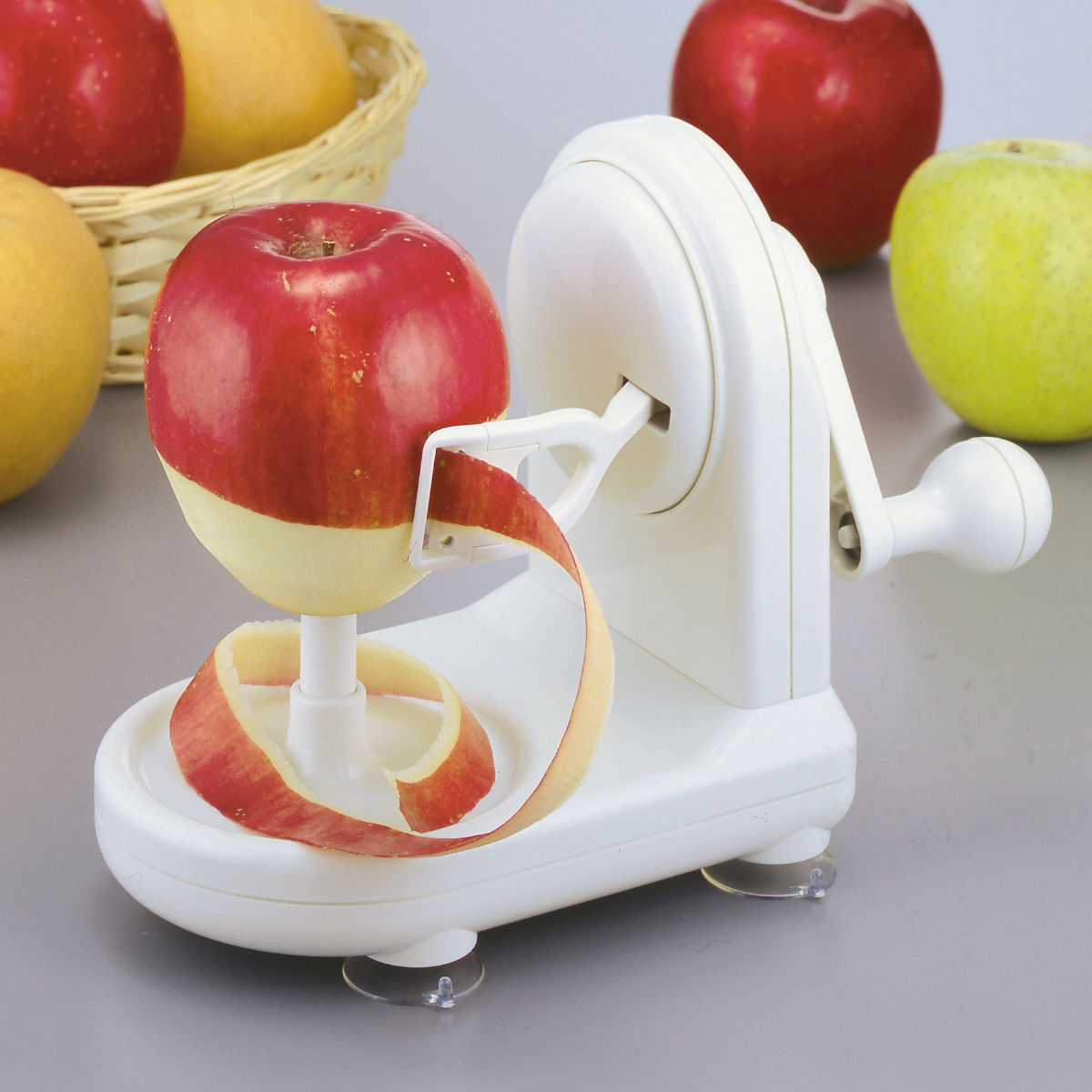 りんごの皮むきがあっという間にラクラク りんご 割引も実施中 皮むき器 便利グッズ キッチン アップルピーラー 回転式ピーラー ピーラー 皮剥き器 セール特価 回転式 リンゴ 果物用 なし アップル 39ショップ ナシ フルーツ用 下ごしらえ 林檎 キッチンツール 梨 時短