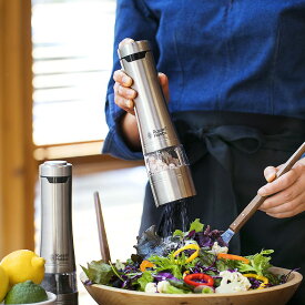 Russell Hobbs 電動ミル ソルト＆ペッパーミル （ ラッセルホブス ミル 単品 2個 LEDライト 電池式 ソルトミル ペッパーミル ワンプッシュ セラミック刃 ウッドスタンド付き 胡椒 岩塩 ）【39ショップ】