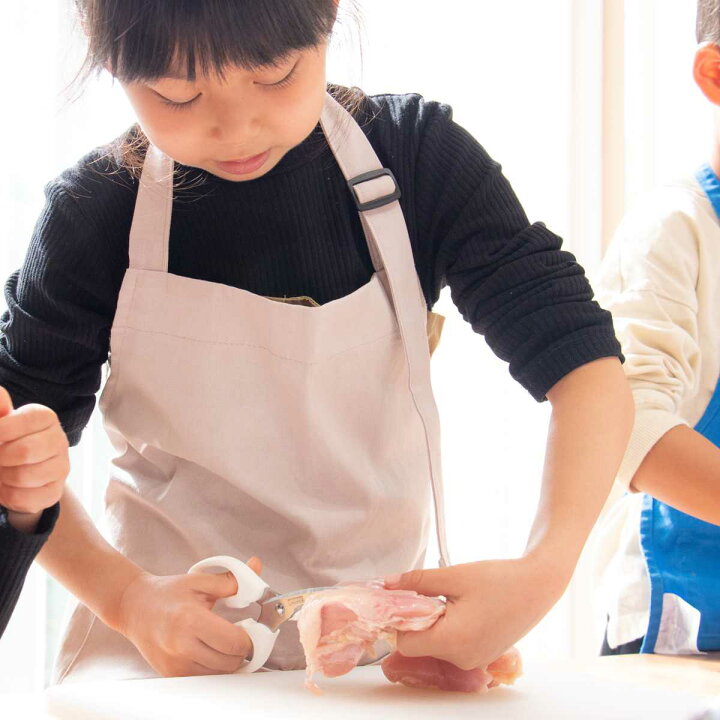楽天市場】子ども用調理器具 5点セット 台所育児 ( 送料無料 子ども用 キッチンばさみ ピーラー 包丁 計量スプーン トング セット キッズ 食育 安全 使いやすい 子供用 こども用 調理 料理 お手伝い 練習 安心 日本製 )【39ショップ】 : インテリアパレット 楽天市場】子ども用調理器具 5点セット 台所育児 ( 送料無料 子ども用 キッチンばさみ ピーラー 包丁 計量スプーン トング セット キッズ 食育 安全 使いやすい 子供用 こども用 調理 料理 お手伝い 練習 安心 日本製 )【39ショップ】 : インテリアパレット