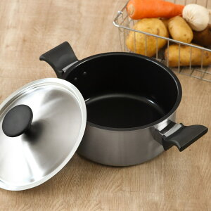 両手鍋 20cm IH対応 ステンレス製 内面セラミック加工 シチューポット 日本製 UMIC ( ガス火対応 オール熱源対応 両手なべ 鍋 軽い なべ 20センチ アルミ製 つや消し 3層構造 軽量 深型 蓋付き