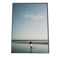海 サーフ ビーチ 海外 風景 女性 アートプリント ポスター インテリア フォトおしゃれ 空 海 かわいい …