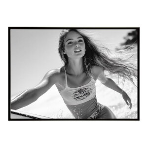 サーフガール モノクロ 海 サーフィン サーフボード 美女 1980s レトロ セピア ポスター インテリア おしゃれ プリントポスター フォト オシャレ アート 写真 ビーチ 海岸 夏 お洒落 a0 a1 a2 a3 a4