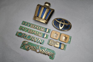 AWS210 クラウンロイヤルサルーンハイブリッド 前期 ゴールド9点SET   INVENTER/grow/メッキ/ブラッククローム/ゴールド/車エンブレム/車パーツ/