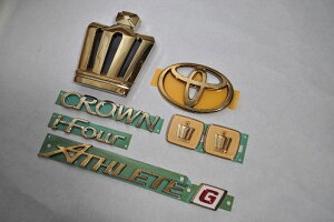 GRS211 クラウンアスリートG -Fourゴールド7点SET   INVENTER/grow/メッキ/ブラッククローム/ゴールド/車エンブレム/車パーツ/