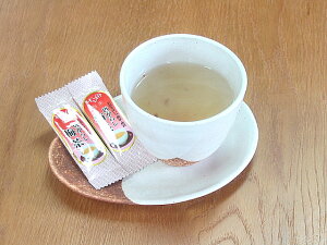 北海道産の羅臼昆布に紀州産の梅。さらにカプサイシンパワーの唐辛子をブレンドした唐辛子梅昆布茶スティック2gx20本 5袋セットセール【緑茶・日本茶・カテキン】【RCP】【スーパーセール