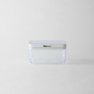 【9月度月間優良ショップ】マーナ 保存容器 ワイドショート 700ml K762 プラスチック 四角 重ねて収納 透明 おしゃれ 角型 蓋つき ショートパスタ だしパック パン粉 かつお節