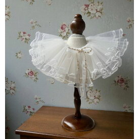 ドレスのような　つけ襟　【　èri couture　】swan　 ベビー　チュール　つけ襟　スタイ　フリル　誕生日　記念日　753 おうちスタジオ　ハンドメイド 753　結婚式　1歳　ハーフ　お食いそめ