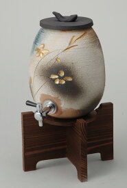 金彩花彫サーバー (コルク栓なし/木の台付) 陶器 信楽焼 焼酎サーバー 還暦祝い ギフト お祝い 彩り屋