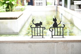 「黒猫のブルーとティアラの飾り一対」 窓飾り アルミ製 錆びない プレゼント 可愛い 装飾品 ニッチ 窓辺 オーナメント 猫の飾り 黒猫は幸せを運んでくれる 癒される猫たち