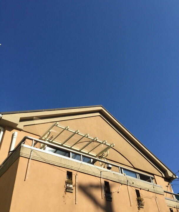 楽天市場 玄関キャノピー アルミ製 ひさし 屋根 頑丈 シェード 専用ビス付き 庇 玄関 キャノピー 後付けdiy アルミ製 屋根 バルコニー 勝手口 おしゃれ 日よけ 雨よけ ブルーティアラ 新築 リフォーム 店舗 洋風住宅 風に強い プロバンス 南仏 南欧 ロートアルミの