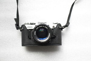 Funper Canon AE-1 ��p �u���^�C�v �{�v �{�f�B�P�[�X �����n���h���C�h�� �����Ȗ{�v���̗p���Ă��܂�