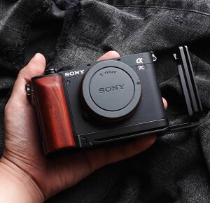 SONY A7C p nhObv^ h؍ nhCh {fBP[X p̃nhObvł ؎ ݊ dr֗ ʊJ