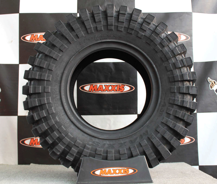 楽天市場】【☆個人様宛は別途送料！】MAXXIS マキシス M8060 35
