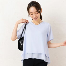 ブラウス トップス レディース 春 夏 別注◆【メール便 送料無料06】【S〜3L】ジョーゼット/シャドーストライプ 裏地TR天竺 Vネック 裾レイヤード 半袖 ブラウス【エコ包装】[bl][ フォーマル オフィス カジュアル ビジネス 入学 入園 卒業 卒園 七五三 母 ママ 秋 ][lf]