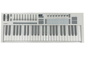 Novation �m�x�[�V���� / Launchkey 49 MK4 White 49���t���T�C�Y�E�Z�~�E�F�C�e�b�h�E�E�H�[�^�[�t�H�[�����Ձy�f���g�p�i�����z�yPNG�z