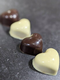 【新食感】ASMR【和風ドバイチョコ】×4個【バリバリッ新食感】進化系ドバイチョコ〜人気！～バレンタインに◆冷凍◆ドバイチョコがSNSで話題★ギフト★大切な方へ★3,980円以上ご注文時北海道・沖縄は別途送料1,300円