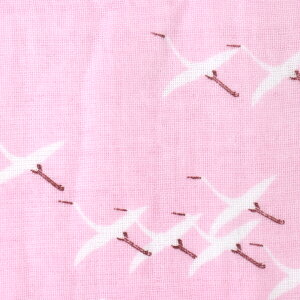 季ごころ屋 ガーゼハンカチ つる 鶴 単品 日本製 綿100% 男女兼用 ガーゼ ハンカチ おしゃれ ふきん 手拭き 縁起柄 和柄 和雑貨 かわいい タオル 手芸 マスク 材料 熱中症 敬老 洗顔 粗品 プレ