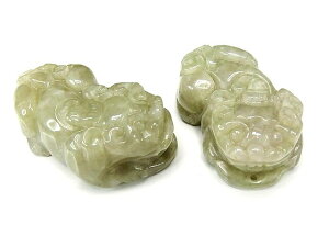 ひすい本翡翠ジェダイトヒキュウ彫り貔貅ペア天然石置物財運風水物より濃いめ中型石街