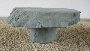 【国産・日本産・愛媛県産】【伊予青石】【物置石/物置台石(足付)】【坪庭・庭石・景石・飾り石】【造園資材・インテリア雑貨】【2石組】●石材用ボンド付