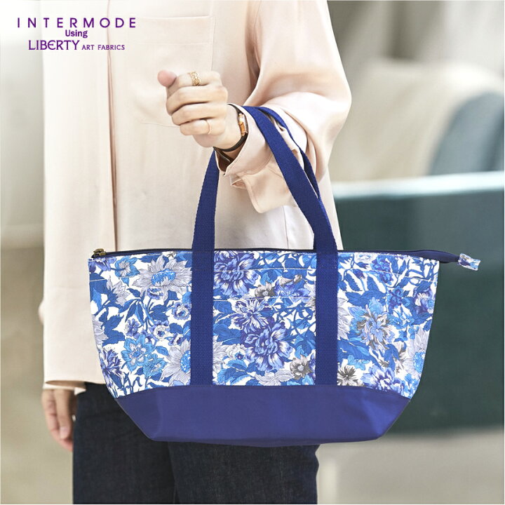 楽天市場 リバティプリント 保冷バッグ S Constantine ネイビー Liberty Print リバティ プリント 保冷バッグ 弁当 かわいい 小さめ 保冷トート アウトドア エコバッグ クーラーバッグ Intermode Kawabe 楽天市場店