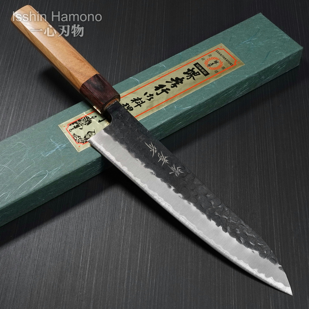 包丁 牛刀 210mm 青紙スーパー 堺孝行 黒槌目 日本製 和牛刀 | 一心刃物
