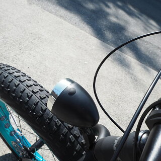 楽天市場 送料無料 レトロ 砲弾型 自転車用 おしゃれ Ledライト ファットバイク ロードバイク 砲弾ライト かっこいい 取付金具2種類付き 一勝堂 楽天市場 送料無料 レトロ 砲弾型 自転車用 おしゃれ Ledライト ファットバイク ロードバイク 砲弾ライト かっこいい 取付金具2種類付き 一勝堂
