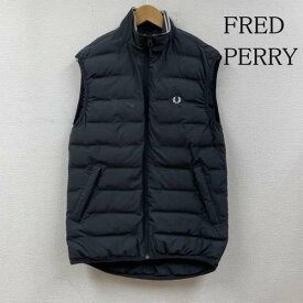 FRED PERRY フレッドペリー ベスト ベスト Vest ベスト ジレ 中綿 ジャケット ジップアップ 前開き スタンドカラー ロゴ 刺繍【USED】【古着】【中古】10106594