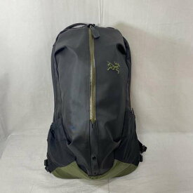 ARC'TERYX アークテリクス リュックサック、デイバッグ リュックサック、デイパック Backpack, Knapsack, Day Pack ARRO 22 BACKPACK アローバックパック 22 ブラック×グリーン【USED】【古着】【中古】10108879