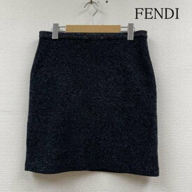 FENDI フェンディ ミニスカート スカート Skirt Mini Skirt, Short Skirt スカート ニット ミニ タイト 台形 後ろジップ ロゴ入り【USED】【古着】【中古】10110538