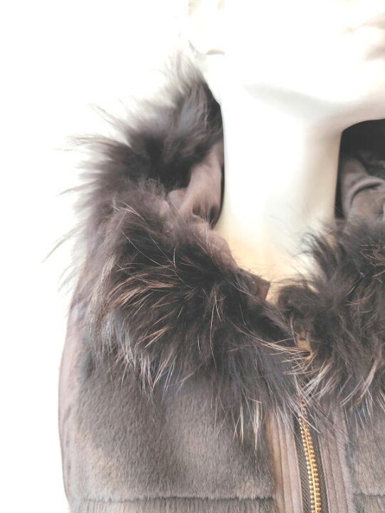 楽天市場】LUGIVA ダウンベスト ラクーンファー アウター レディース  