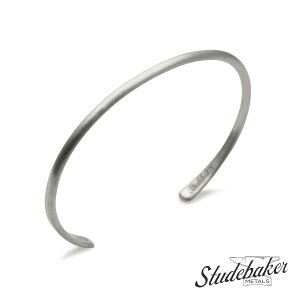 STUDEBAKER METALS �X�`���[�h�x�[�J�[���^�� �y Fineline CHAMPION CUFF ( Sterling Silver / Brushed ) �`�����s�I�� �J�t �o���O�� �z[ ���K�i ] �u���X���b�g �V���o�[ �� �����Y ���f�B�[�X �l�C �u�����h ����