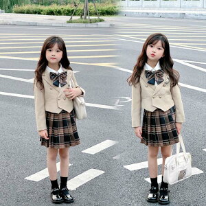 卒業式 スーツ 女の子 小学生 入学式 キッズスーツ 女児スーツ(ジャケット スカート シャツ)ベージュ フォーマルスーツ かわいい 七五三 入学式 ガール 卒業式服 卒園式 入園式 ベビー 子