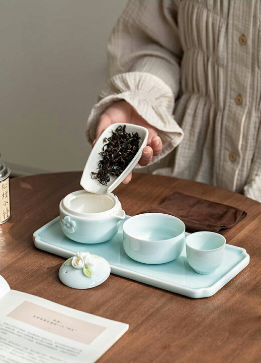 楽天市場】美しい花 茶器セット 白磁 小 急須 湯呑 3点 2客セット 紅茶 