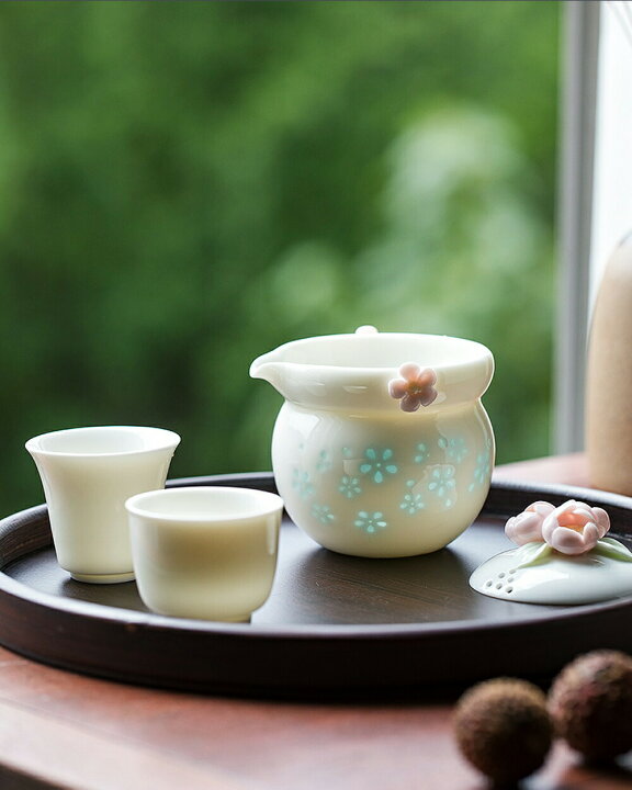 楽天市場】透かし模様で茶の色が見える玲瓏磁器 玲瓏磁 手作り 陶磁器 