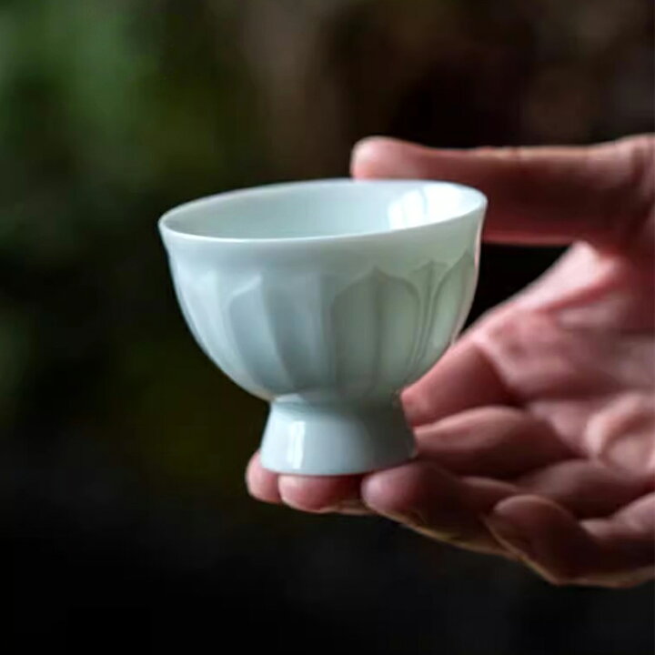 楽天市場】【愛着を感じる・纏枝蓮】影青磁 煎茶碗 千茶碗 平丸型 青 