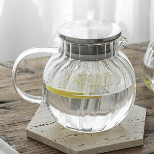 IwaiLoft ピッチャー 1200ml 麦茶ポット 耐熱ガラス 冷水筒 ガラスポット ウォーターピッチャー ウォーターカラフェ クリア ジャグ フルーツポット ドリンクピッチャー ピクルスポット ガラスカ