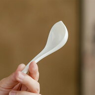 口当たりがいい 白磁 レンゲ スプーン オシャレ 蓮華 茶匙 茶さじ アマブロ レンゲ ホワイト 子供 食器 …