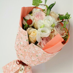 送別会 プレゼント ピンク 系 小さめ 花束 生花 バラ アイビー 結婚記念日 誕生日 彼女 友人 女性 母親 妻 恩師 先生 卒業 かわいい おしゃれ 出産祝い お祝い ギフト 豪華 退職 女性 母 誕生日