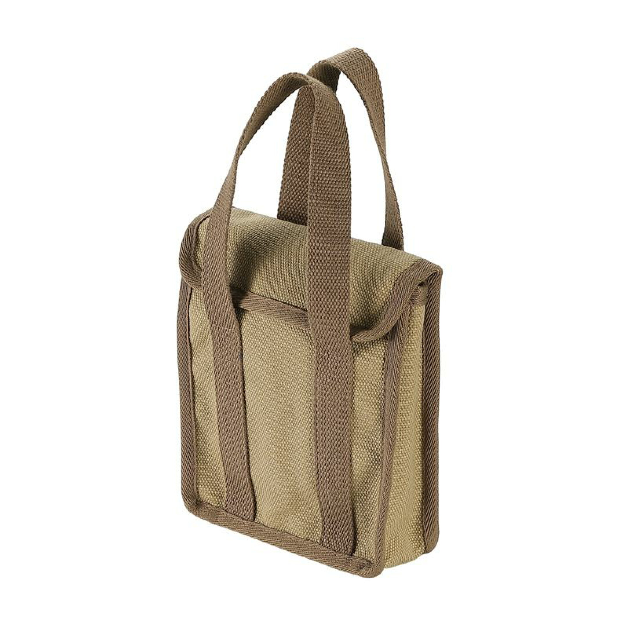 丈夫な帆布生地を採用