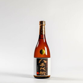 八千代伝(黒)25° 720ml やちよでん 黒こうじ さつまいも サツマイモ 大人気 八木酒造 芋焼酎 ドメーヌ焼酎 黒麹 甕仕込み ギフト 送料無料