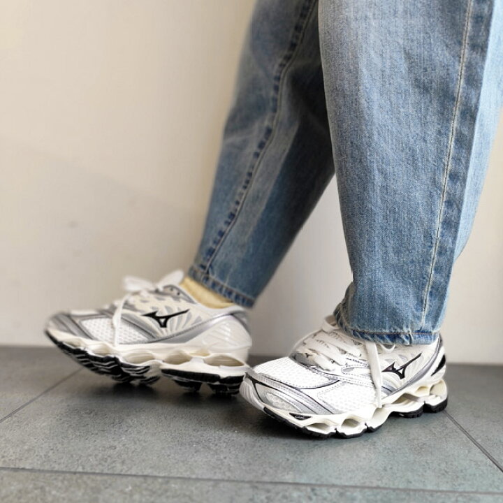 楽天市場】☆12%OFFクーポンプレゼント！MIZUNO ミズノ スニーカー 